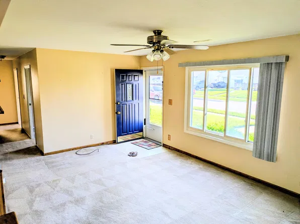 557 Edgewood Dr, Newark, OH 43055