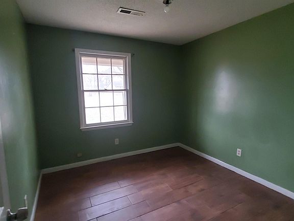 4th image of 112 Tres Dr