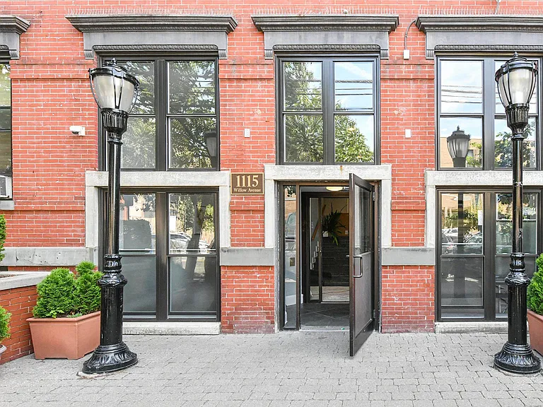 1115 Willow Ave #108 — Photo 23