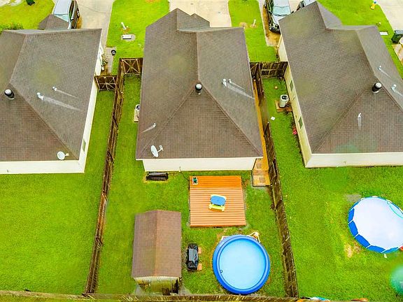 3rd image of 810 Cottagemill Ln