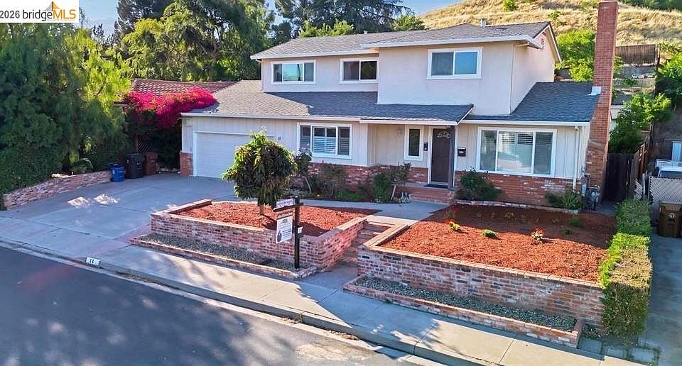 1st image of 14 Terranova Dr
