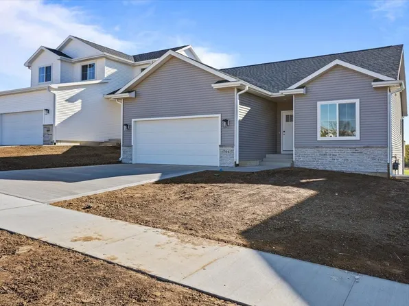 704 W Walnut Pl, Norwalk, IA 50211