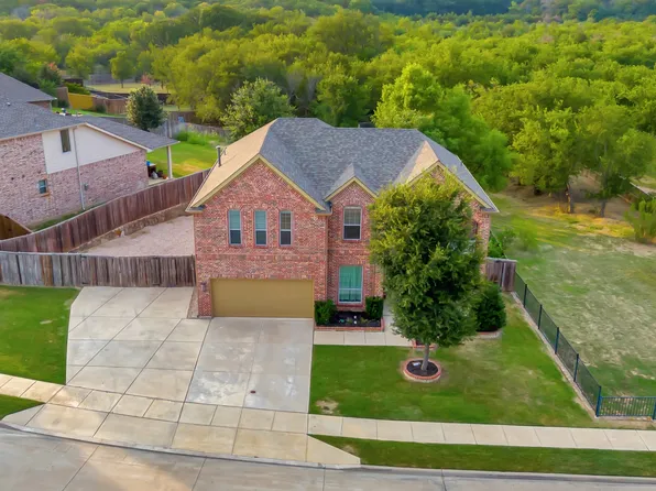 1111 Bentley Dr, Roanoke, TX 76262