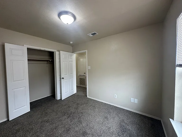 5730 Golf Hts #1 — Photo 16
