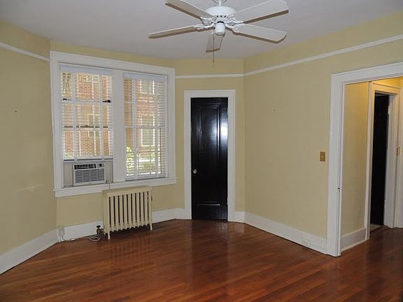 3rd image of 828-A2 N Elm St