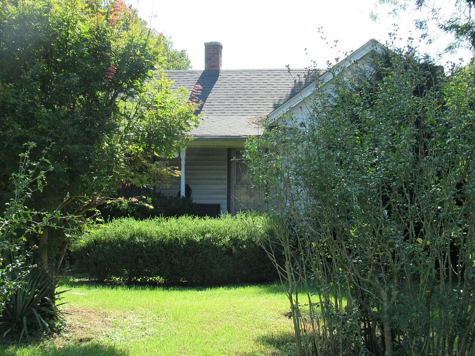 1st image of 200 Betty Hope Ln