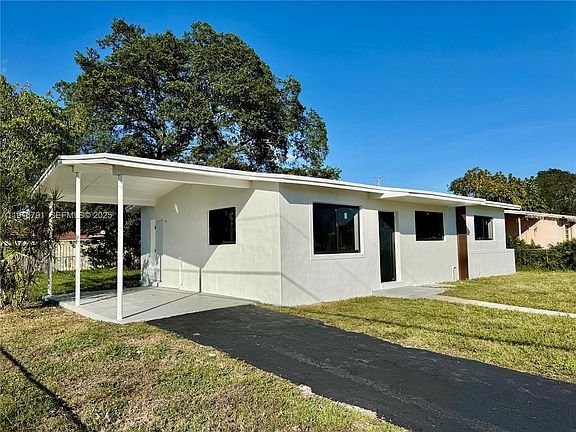 4th image of 4111 NW 192nd St