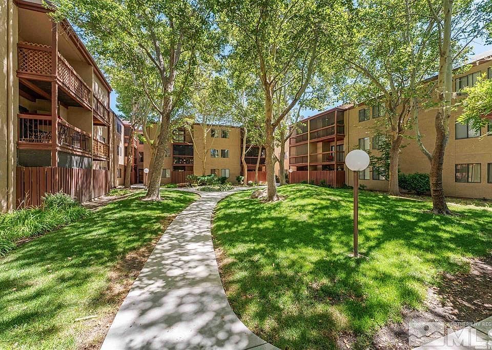 1st image of 2955 Lakeside Dr Unit 220