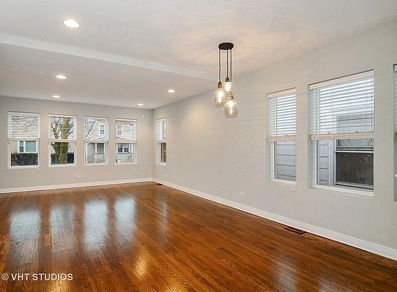 3rd image of 5148 N Kildare Ave