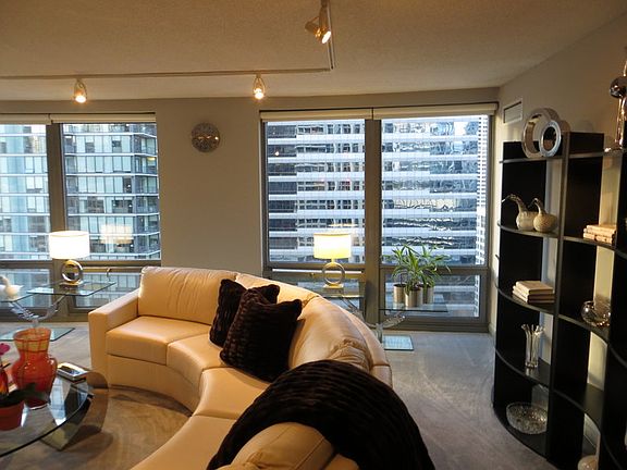 4th image of 440 N Wabash Ave APT 2906