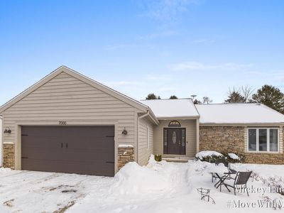 7000 Camelback Dr NE, Rockford, MI, 49341