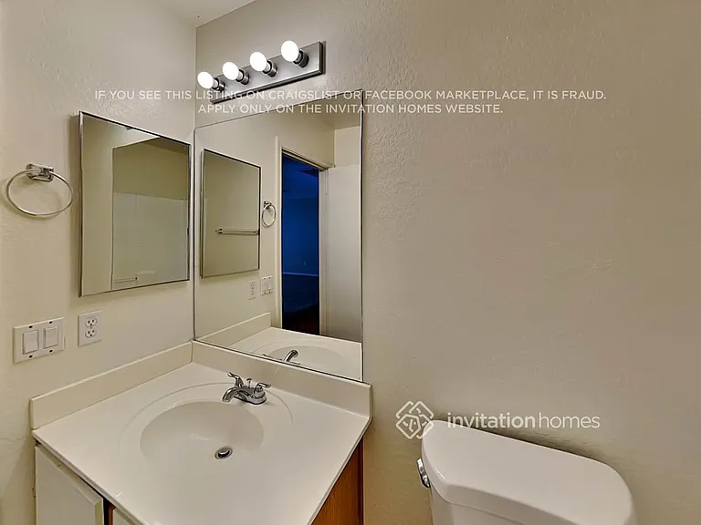 11821 W Laurel Ln — Photo 19