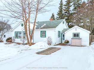 10 Morris Ave, Huntsville, ON P1H 1G4