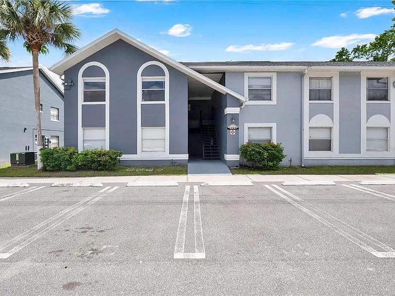 4100 Pershing Pointe Pl #3 — Photo 1