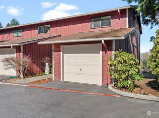 25072 Lake Fenwick Rd S UNIT 14, Kent, WA 98032