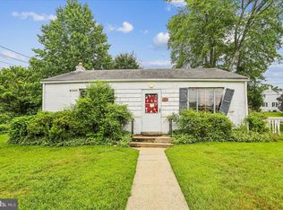 10411 Ewell Ave, Kensington, MD 20895