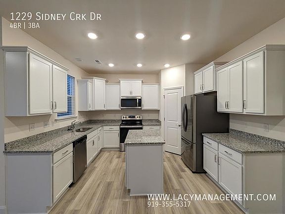 2nd image of 1229 Sidney Creek Dr