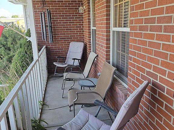 4th image of 307 24th St