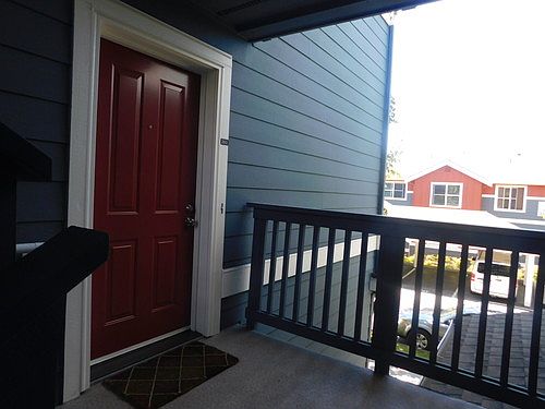 2nd image of 1652 25th Pl NE Unit 203