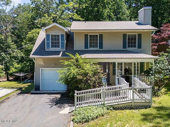 2nd image of 39 Ontario Avenue