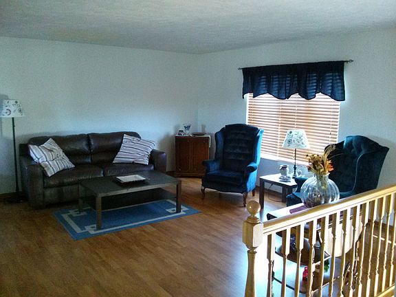 5th image of 814 3rd Street Cir