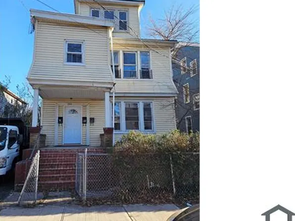 244 Wainwright St Floor 3, Newark, NJ 07112