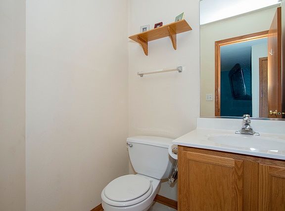 5th image of 5802 Lake Pointe Dr
