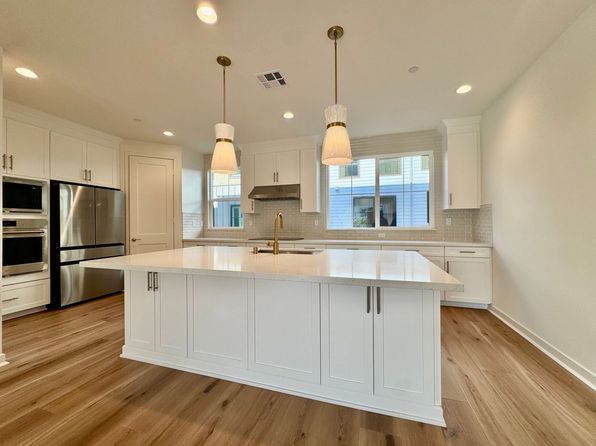 2543 Elderberry Ln