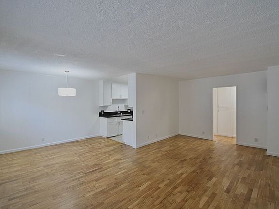 3rd image of 10745 Hortense St APT 9
