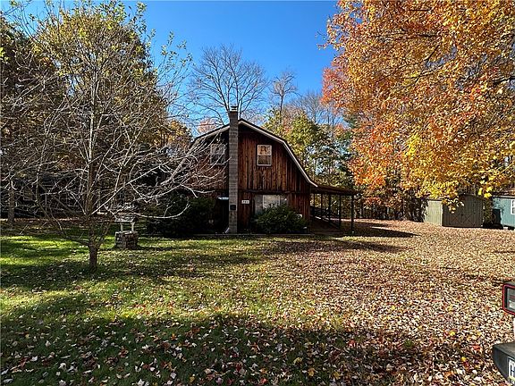 2nd image of 341 Green Oak Ln
