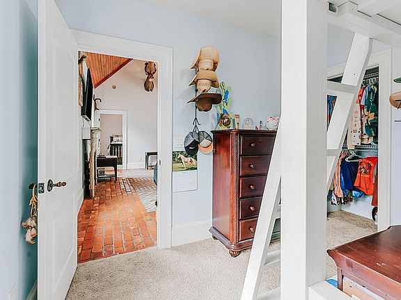 5th image of 2190 Reese Rd