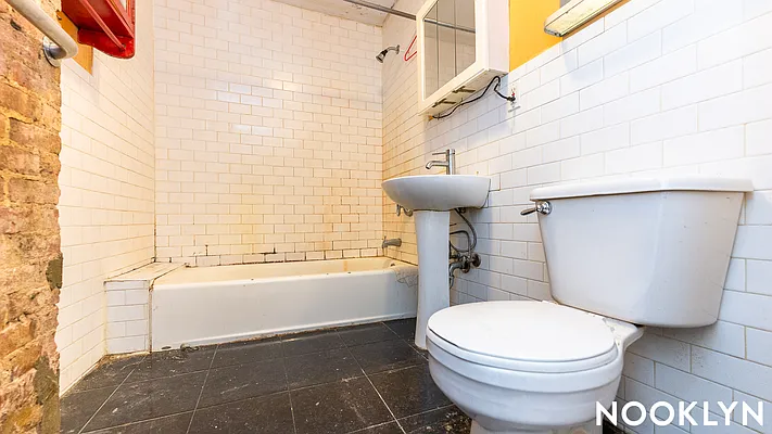 Rented by Nooklyn NYC LLC | media 14