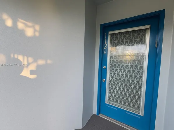 12500 SW 5th Ct APT 112M, Pembroke Pines, FL 33027