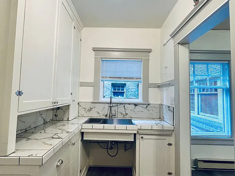 207 Yakima St — Photo 10