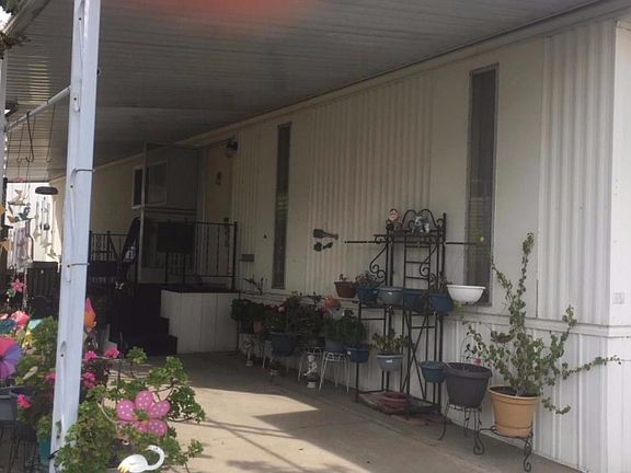 4th image of 6219 Lurline Ave