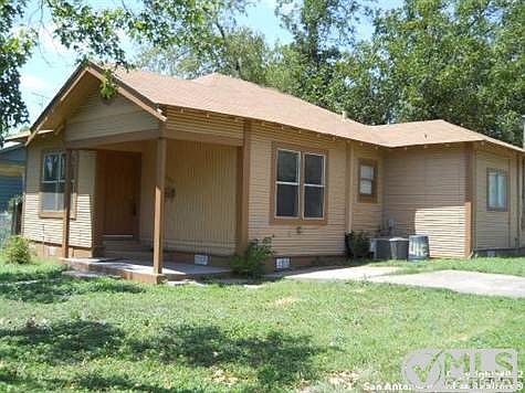 3rd image of 903 W Wildwood Dr
