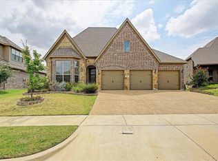 313 Hawks Dr, Fate, TX 75087