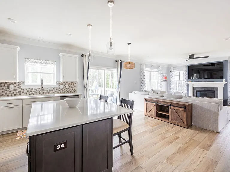 11585 Kings Pond Dr — Photo 16