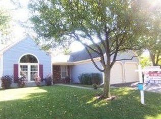 102 Washington Ave, Streamwood, IL
