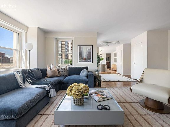 4th image of 201 E 79th St APT 19D