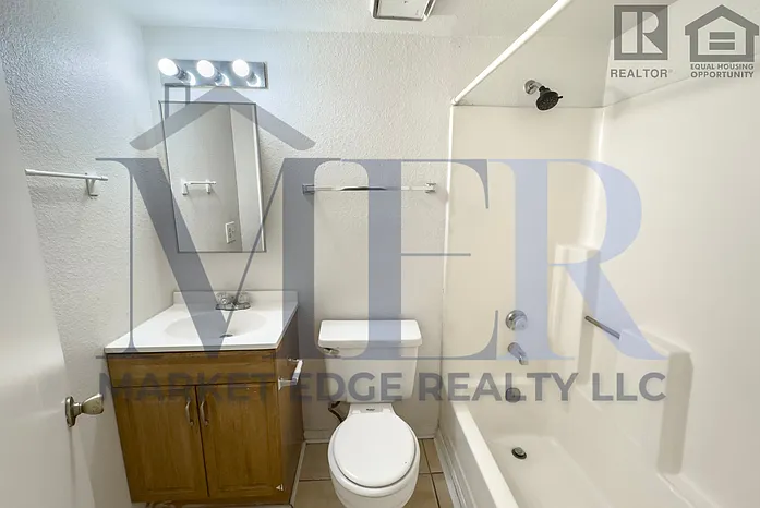 10802 N 16th Ave #3 — Photo 17