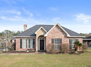 25830 Regency Ave, Denham Springs, LA 70726