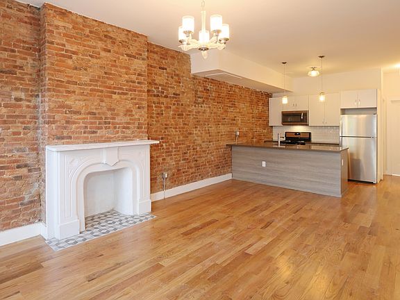 4th image of 1330 Herkimer St #13