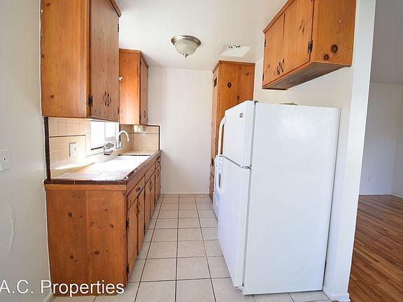 5th image of 4913 Kester Ave APT 1