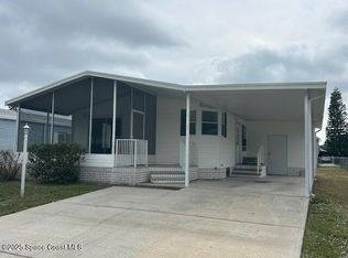 622 Papaya Cir, Barefoot Bay, FL 32976