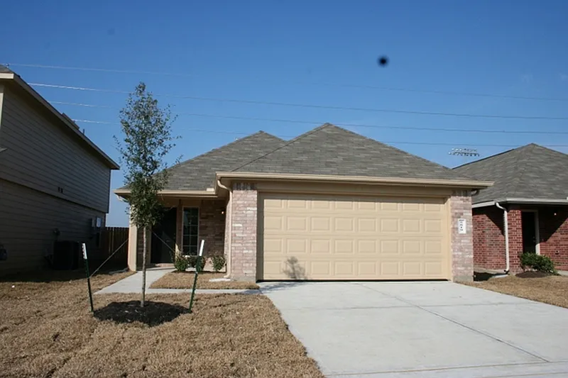 5819 Long Arbor Ln