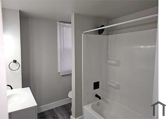 1808 Holman Ave — Photo 23
