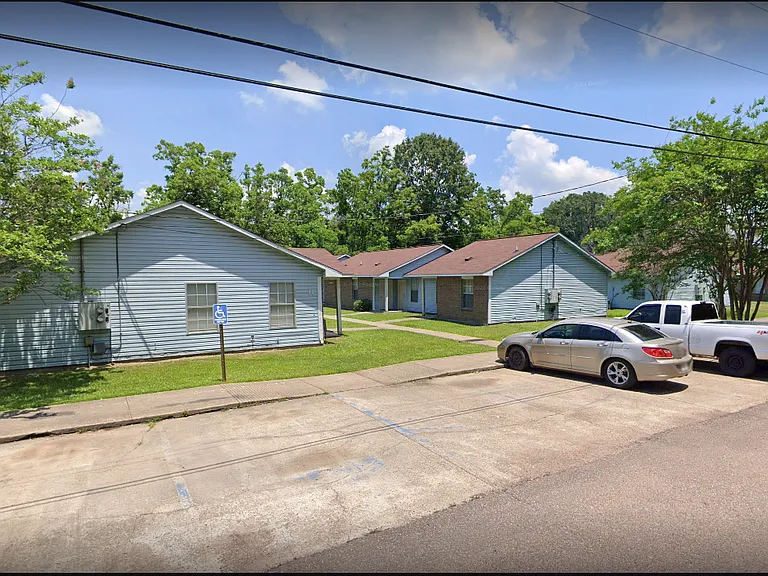 12753 Plank Rd #12753 — Photo 3