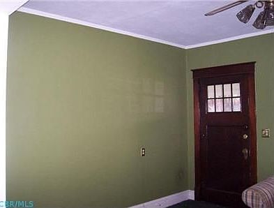4th image of 366 Mill St