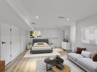 186 Humewood Dr, Toronto, ON M6C 2W9